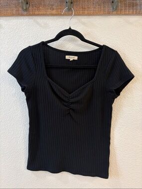 Madewell Black Ribbed V-Neck Short Sleeve Top